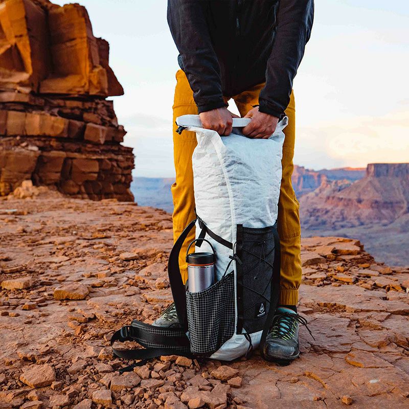 HYPERLITE MOUNTAIN GEAR ELEVATE 22