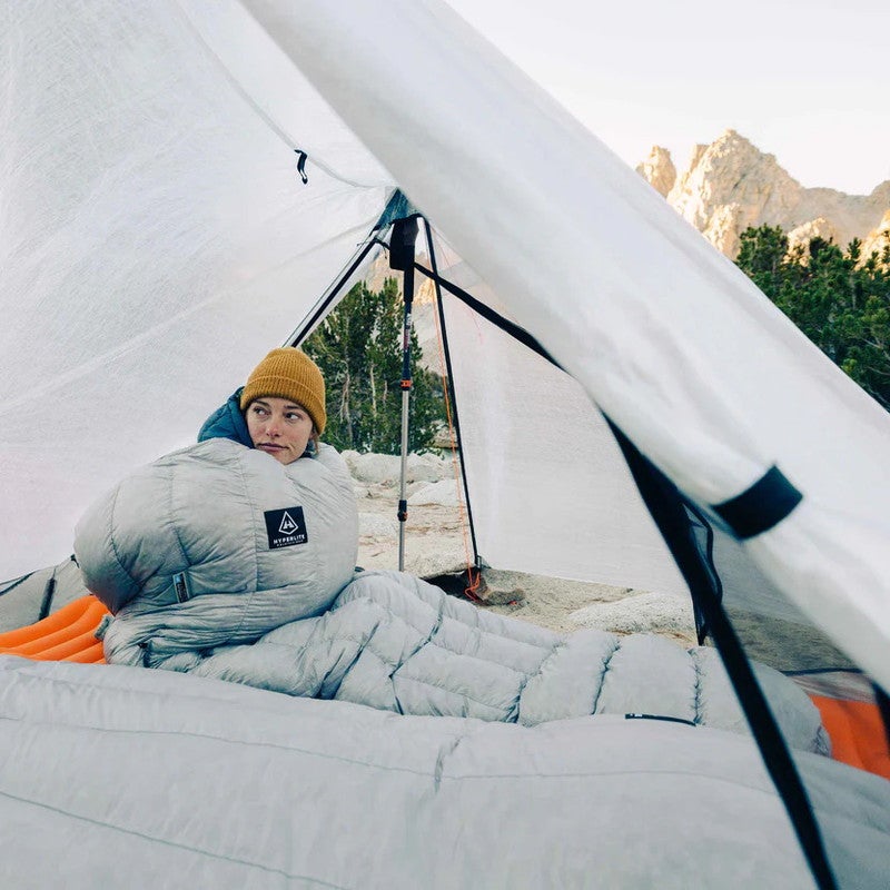 HYPERLITE MOUNTAIN GEAR | 20-Degree Quilt ハイパーライトマウンテン